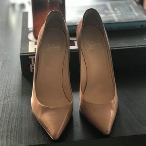 Nude Christian Louboutin Pumps